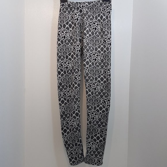 M Just Cozy Perfect Leggings - Picture 1 of 8